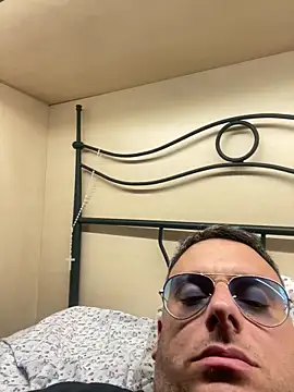 tonyboys19418 online show from March 2026 01:45:02 PM