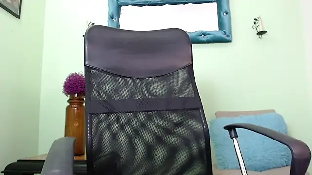 ChalonVera online show from March 2026 07:23:02 PM