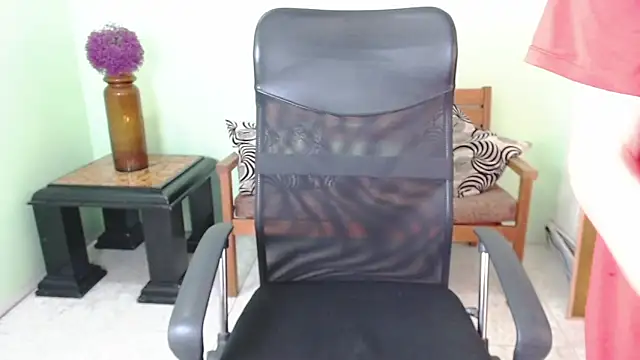 ChalonVera online show from April 2026 07:15:02 PM