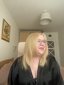JanieLight53 online show from April 2026 01:14:02 PM