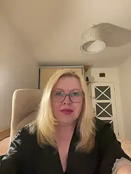 JanieLight53 online show from June 2026 09:09:01 PM