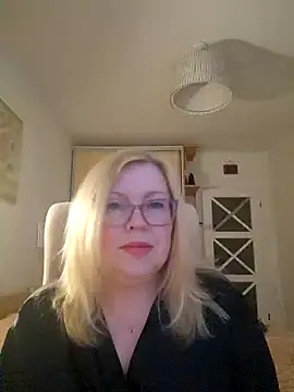 JanieLight53 online show from March 2026 04:31:01 PM
