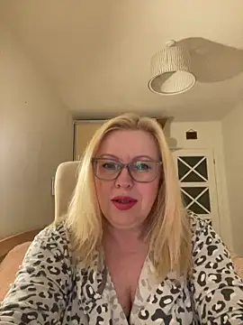 JanieLight53 online show from June 2026 08:03:02 PM