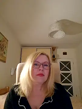 JanieLight53 online show from March 2026 05:02:02 PM
