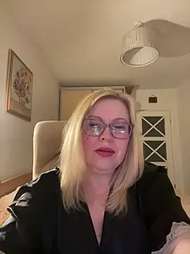 JanieLight53 online show from May 2026 08:23:01 PM
