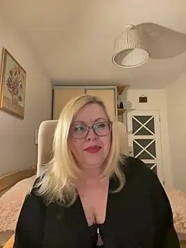 JanieLight53 online show from May 2026 08:17:02 PM