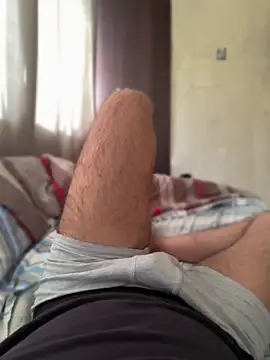 Cr1sXPorn online show from April 2026 04:20:01 PM