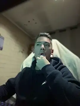 Cr1sXPorn online show from April 2026 12:39:01 AM