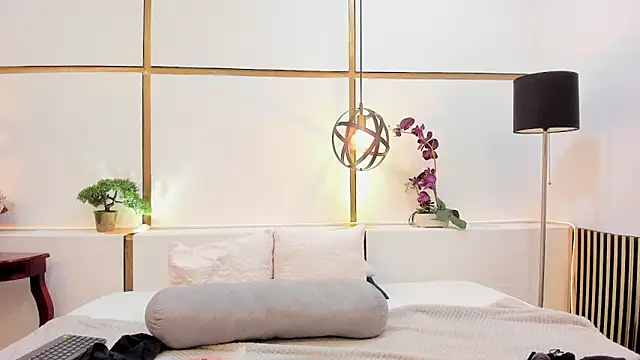 BrendaCantorel online show from April 2026 12:09:01 PM