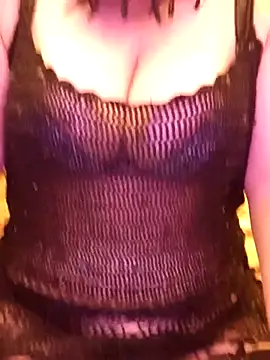 Snapshot of karamil69sxx chatting on March 2026 10:45:01 PM karamil69sxx online show from March 2026 10:45:01 PM