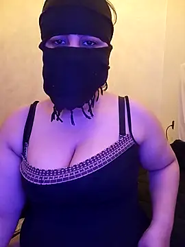 Snapshot of karamil69sxx chatting on March 2026 06:56:02 PM karamil69sxx online show from March 2026 06:56:02 PM