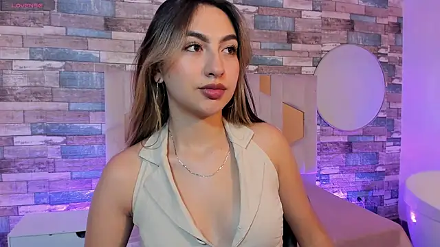 Snapshot of cloe_1tay chatting on April 2026 03:11:02 AM cloe 1tay online show from April 2026 03:11:02 AM