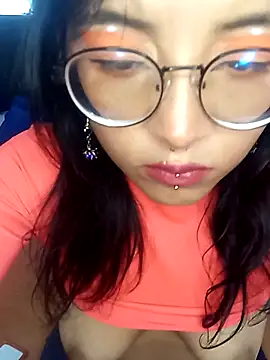 Dhalia Noctis online show from March 2026 10:33:02 PM