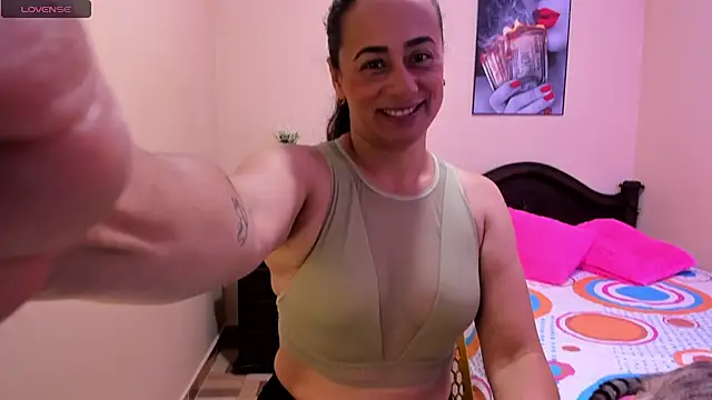 sara florez12 online show from May 2026 11:31:02 AM