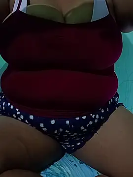 latina bigtitss online show from March 2026 03:24:01 AM