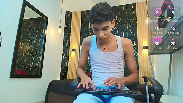 ValeriHot 1 online show from May 2026 02:44:02 AM