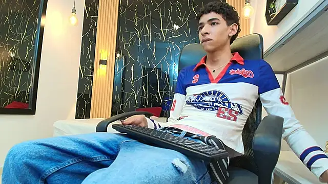 ValeriHot 1 online show from April 2026 02:40:01 AM