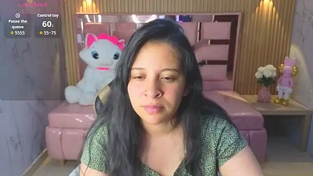 Snapshot of sara_tellez_s chatting on June 2026 03:17:02 AM sara tellez s online show from June 2026 03:17:02 AM