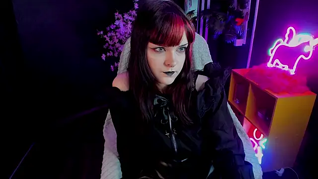 EsterTwilight online show from June 2026 04:02:02 PM