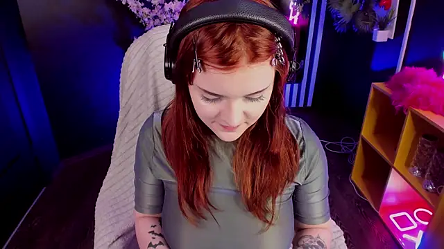 EsterTwilight online show from July 2026 04:03:01 PM