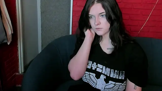 EsterTwilight online show from April 2026 04:08:02 PM