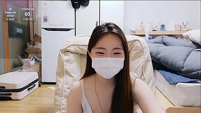 Snapshot of Berry_Chuu chatting on May 2026 11:29:01 AM Berry Chuu online show from May 2026 11:29:01 AM