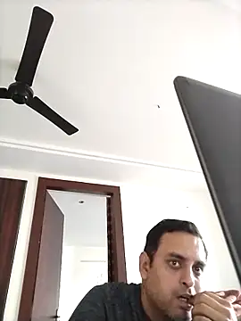 rockym1995 online show from March 2026 03:32:01 AM