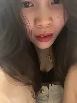 Lyn baby online show from April 2026 06:01:01 PM