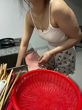 Lyn baby online show from June 2026 11:43:01 AM