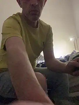 ParisSlut online show from March 2026 07:50:01 PM