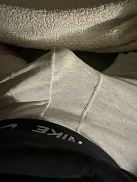 eddyh0t online show from March 2026 07:58:01 PM