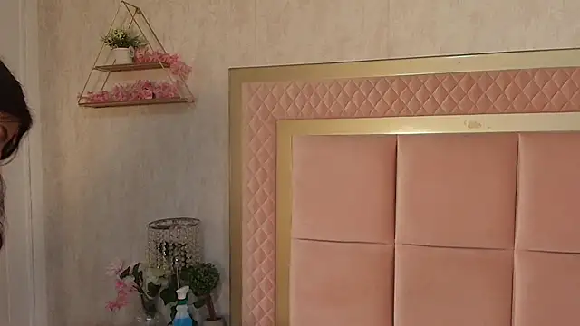 Madii  online show from March 2026 12:07:01 PM