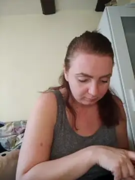 Bella-Monroe online show from April 2026 04:30:01 PM