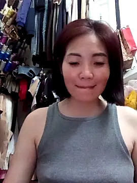 Miinn99 online show from May 2026 03:32:02 PM