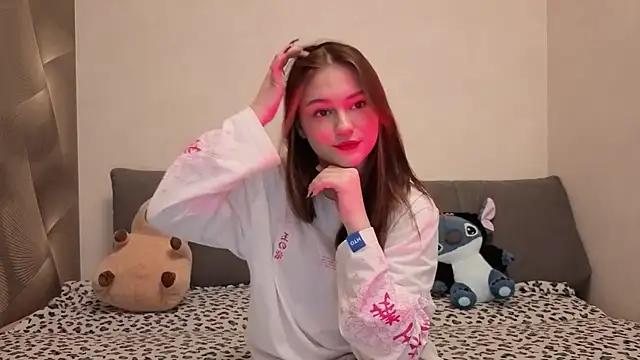 moanistant online show from April 2026 10:05:02 PM