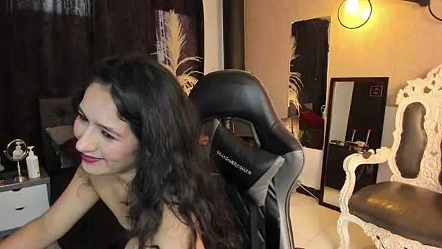 Vicky Angeel online show from July 2026 04:41:01 PM