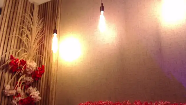 Vicky Angeel online show from April 2026 01:27:01 PM