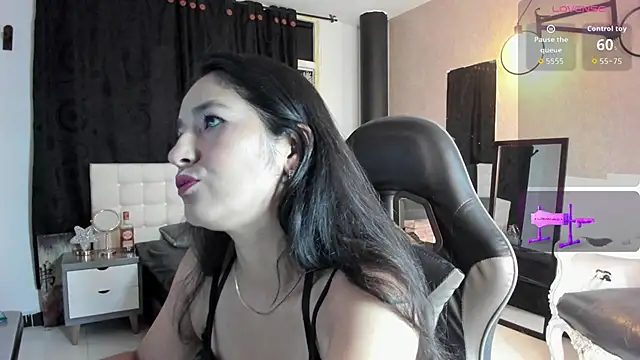 Vicky Angeel online show from June 2026 03:23:02 AM