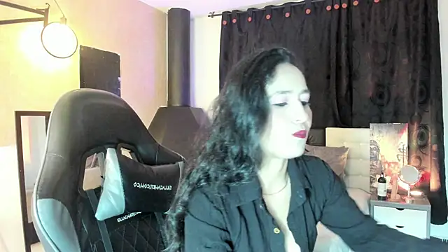 Vicky Angeel online show from May 2026 03:26:02 AM