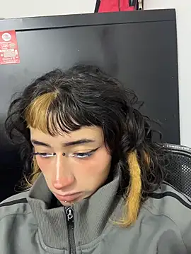 baby akuma online show from April 2026 04:13:02 AM