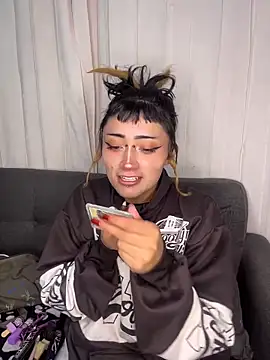 baby akuma online show from March 2026 03:39:02 AM