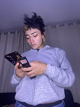 baby akuma online show from April 2026 04:25:01 AM