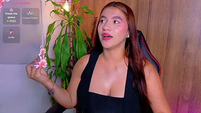 Victoria Rous online show from May 2026 08:45:02 PM