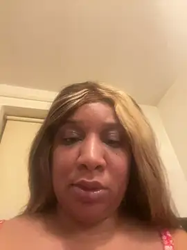 AloraXX online show from March 2026 06:02:01 PM