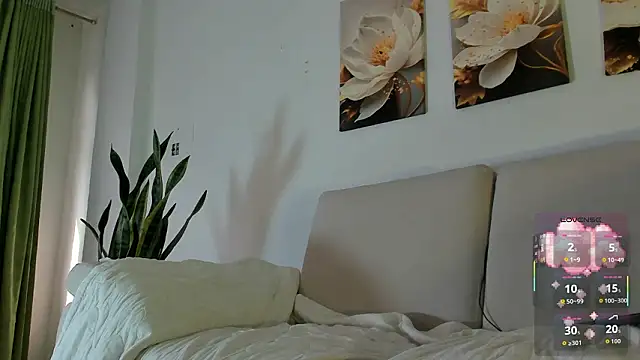 Viioletcollins online show from March 2026 01:32:02 PM