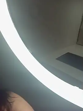 Elenna   online show from April 2026 01:37:01 PM