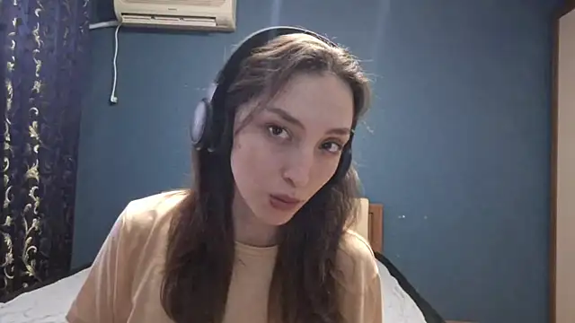 CindyLight online show from April 2026 04:03:01 PM