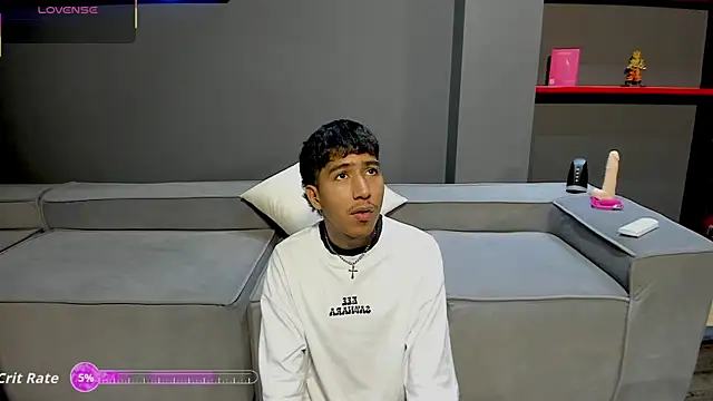 Ender h0tt online show from April 2026 01:45:02 PM