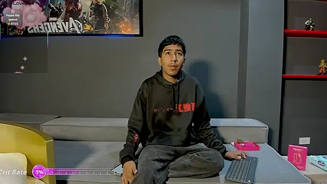 Ender h0tt online show from March 2026 01:48:02 PM