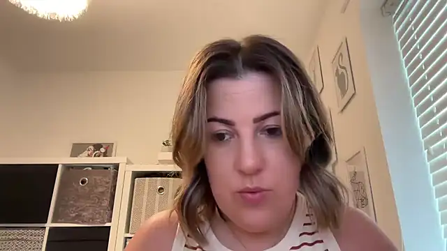 annabellewarick online show from March 2026 01:11:01 PM